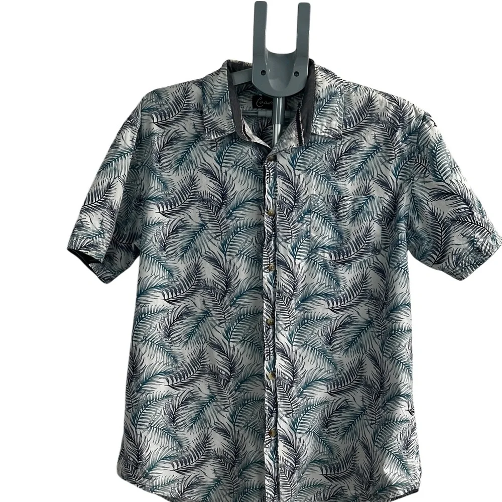 Costal Palm Leaf Print Button Up-Shirt 100% Cotton Men’s L Tropical Summer